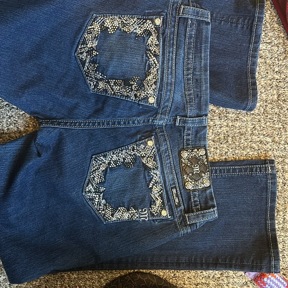 Like Brand New Miss Me Jeans- Mid Rise Easy boot. No signs of wear and tear. - Picture 3 of 5